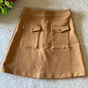 Front pocket skirt